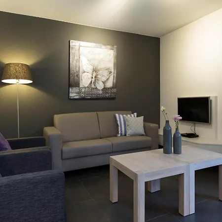 Luxurious With Washer And Dishwasher, In A Area Arcen