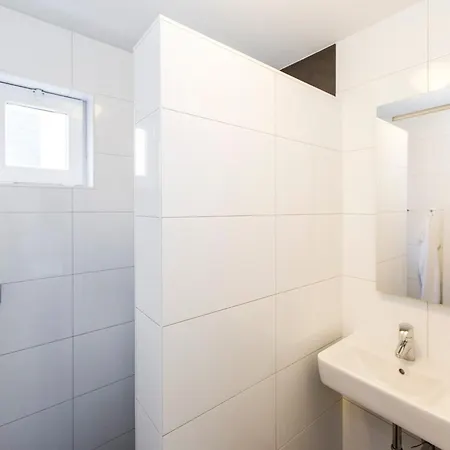 Luxurious With Washer And Dishwasher, In A Area Villa *